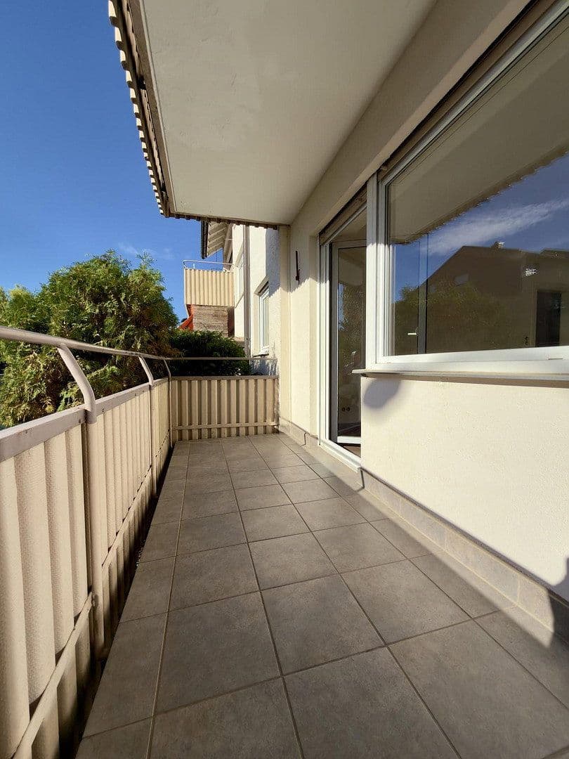 Pronájem bytu 3+1 64 m², Kernen im Remstal, Bádensko-Württembersko Pronájem bytu 3+1 64 m², Kernen im Remstal, Bádensko-Württembersko