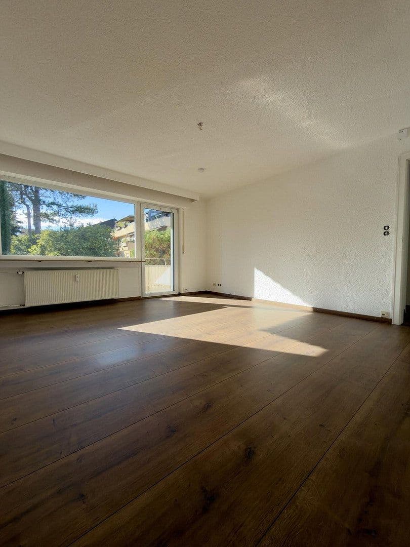 Pronájem bytu 3+1 64 m², Kernen im Remstal, Bádensko-Württembersko Pronájem bytu 3+1 64 m², Kernen im Remstal, Bádensko-Württembersko