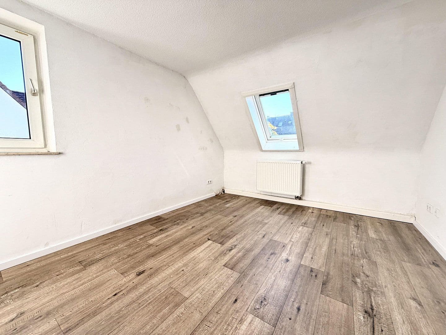 Prodej bytu 4+1 85 m², Herzog-Berhnhard-Straße 134, Nürnberg, Bavorsko Prodej bytu 4+1 85 m², Herzog-Berhnhard-Straße 134, Nürnberg, Bavorsko