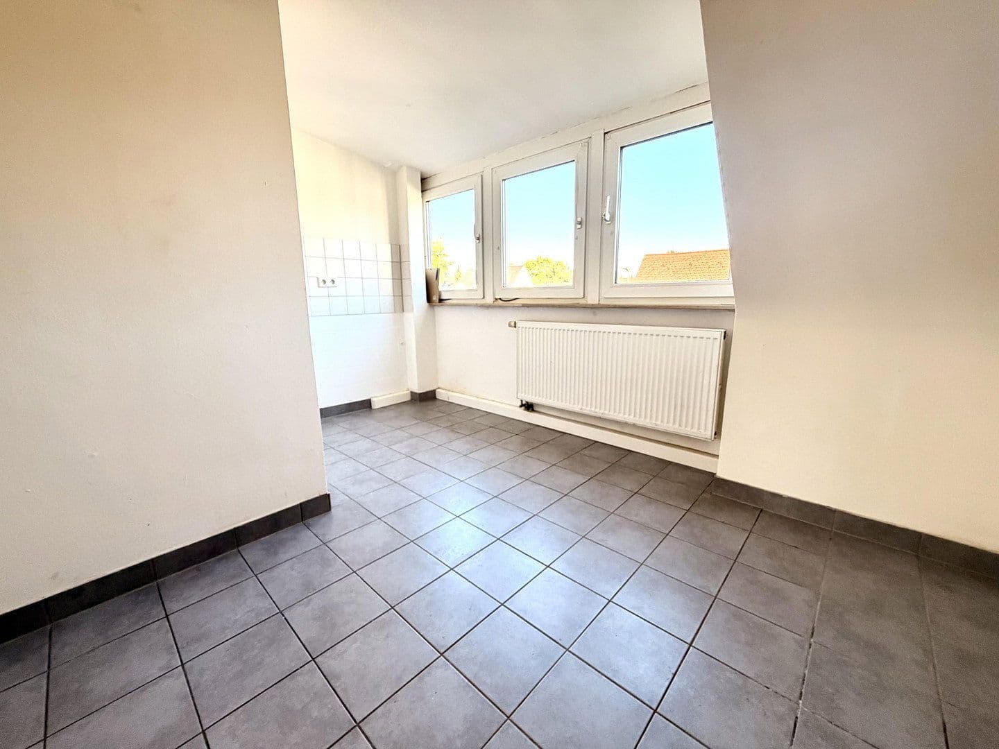 Prodej bytu 4+1 85 m², Herzog-Berhnhard-Straße 134, Nürnberg, Bavorsko Prodej bytu 4+1 85 m², Herzog-Berhnhard-Straße 134, Nürnberg, Bavorsko