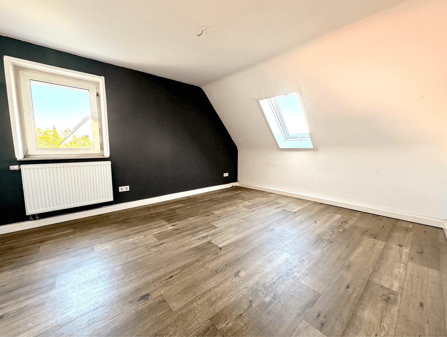 Prodej bytu 4+1 85 m², Herzog-Berhnhard-Straße 134, Nürnberg, Bavorsko Prodej bytu 4+1 85 m², Herzog-Berhnhard-Straße 134, Nürnberg, Bavorsko