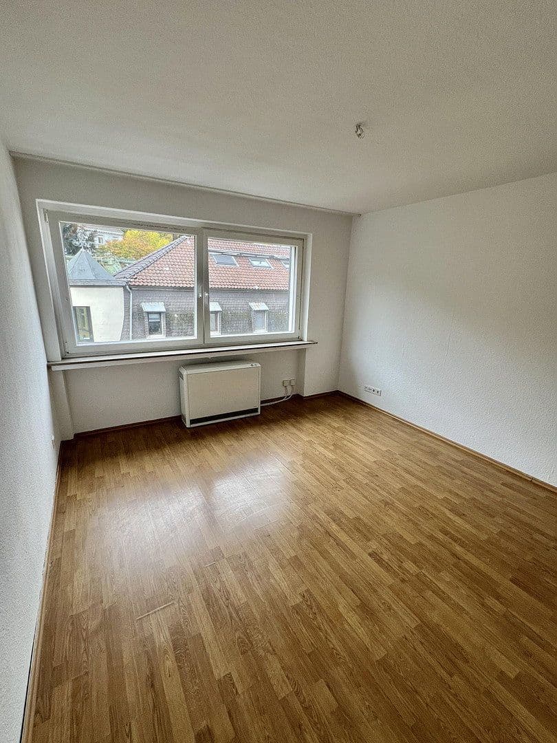 Pronájem bytu 1+1 30 m², Wuppertal, Severní Porýní-Vestfálsko Pronájem bytu 1+1 30 m², Wuppertal, Severní Porýní-Vestfálsko