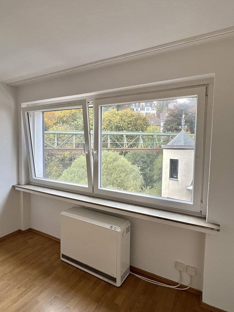 Pronájem bytu 1+1 30 m², Wuppertal, Severní Porýní-Vestfálsko Pronájem bytu 1+1 30 m², Wuppertal, Severní Porýní-Vestfálsko