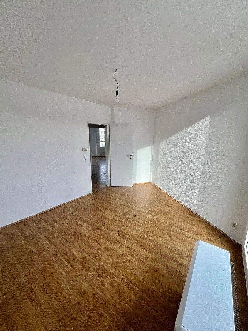 Pronájem bytu 3+1 70 m², Am Brögel 4, Wuppertal, Severní Porýní-Vestfálsko Pronájem bytu 3+1 70 m², Am Brögel 4, Wuppertal, Severní Porýní-Vestfálsko