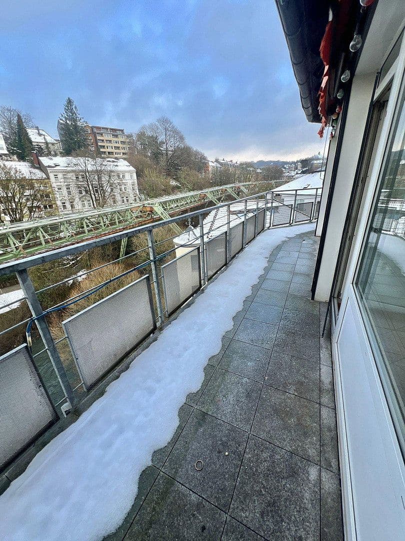 Pronájem bytu 3+1 70 m², Am Brögel 4, Wuppertal, Severní Porýní-Vestfálsko Pronájem bytu 3+1 70 m², Am Brögel 4, Wuppertal, Severní Porýní-Vestfálsko