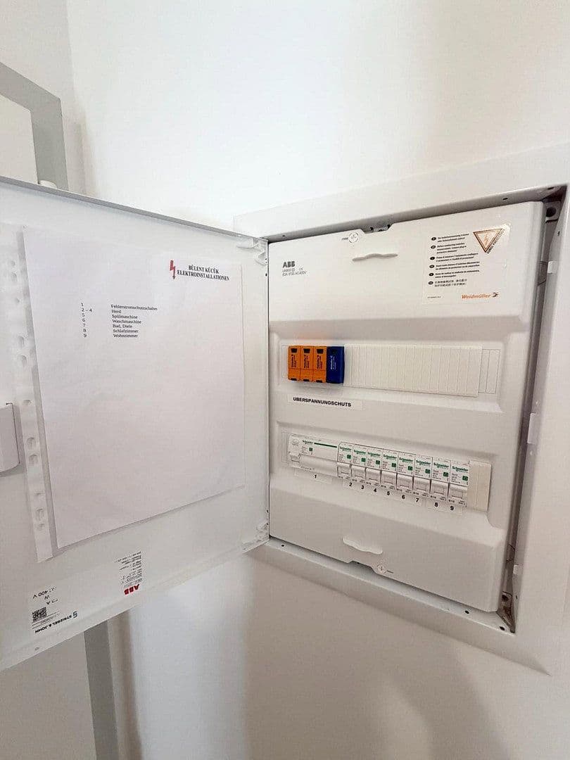 Prodej bytu 2+1 51 m², Birnauer Straße 17, München, Bavorsko Prodej bytu 2+1 51 m², Birnauer Straße 17, München, Bavorsko