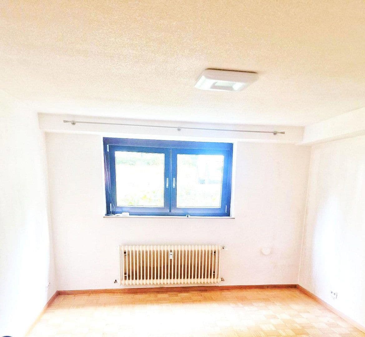 Pronájem bytu 1+1 23 m², Mühlhauser Str. 4, Staufen im Breisgau, Bádensko-Württembersko Pronájem bytu 1+1 23 m², Mühlhauser Str. 4, Staufen im Breisgau, Bádensko-Württembersko