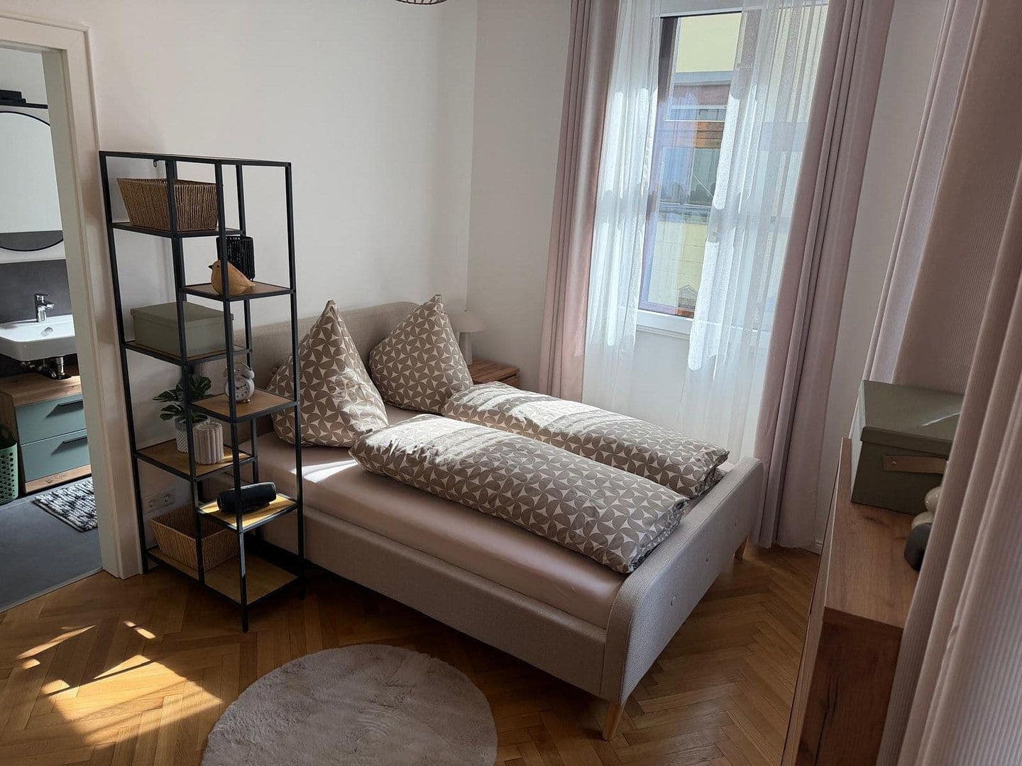 Pronájem bytu 2+1 49 m², Hochstrasse 61, Andernach, Porýní-Falc Pronájem bytu 2+1 49 m², Hochstrasse 61, Andernach, Porýní-Falc
