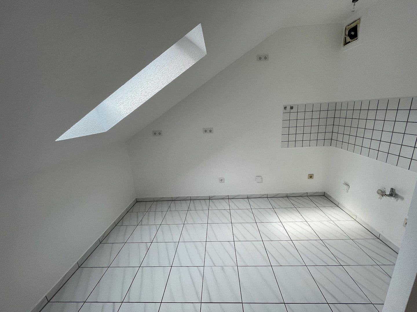 Pronájem bytu 2+1 53 m², Berneckerstr. 1, Bochum, Severní Porýní-Vestfálsko Pronájem bytu 2+1 53 m², Berneckerstr. 1, Bochum, Severní Porýní-Vestfálsko