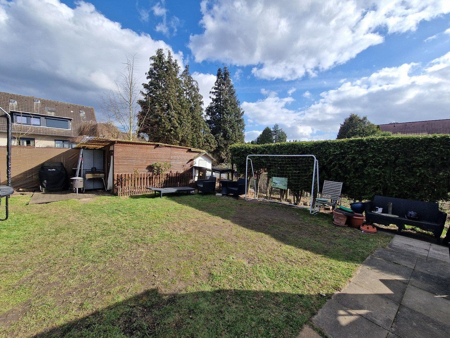 Prodej domu 175 m², pozemek 842 m², Nienburg/Weser, Dolní Sasko Prodej domu 175 m², pozemek 842 m², Nienburg/Weser, Dolní Sasko