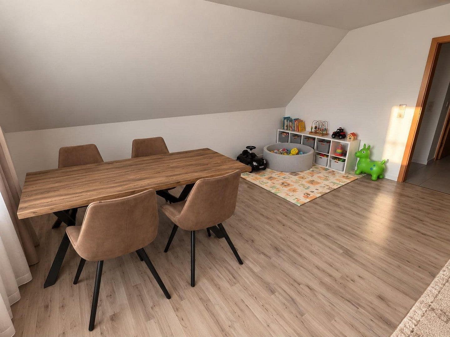 Prodej domu 175 m², pozemek 842 m², Nienburg/Weser, Dolní Sasko Prodej domu 175 m², pozemek 842 m², Nienburg/Weser, Dolní Sasko
