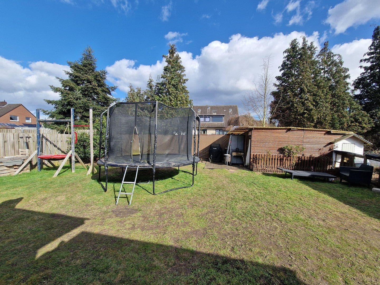 Prodej domu 175 m², pozemek 842 m², Nienburg/Weser, Dolní Sasko Prodej domu 175 m², pozemek 842 m², Nienburg/Weser, Dolní Sasko