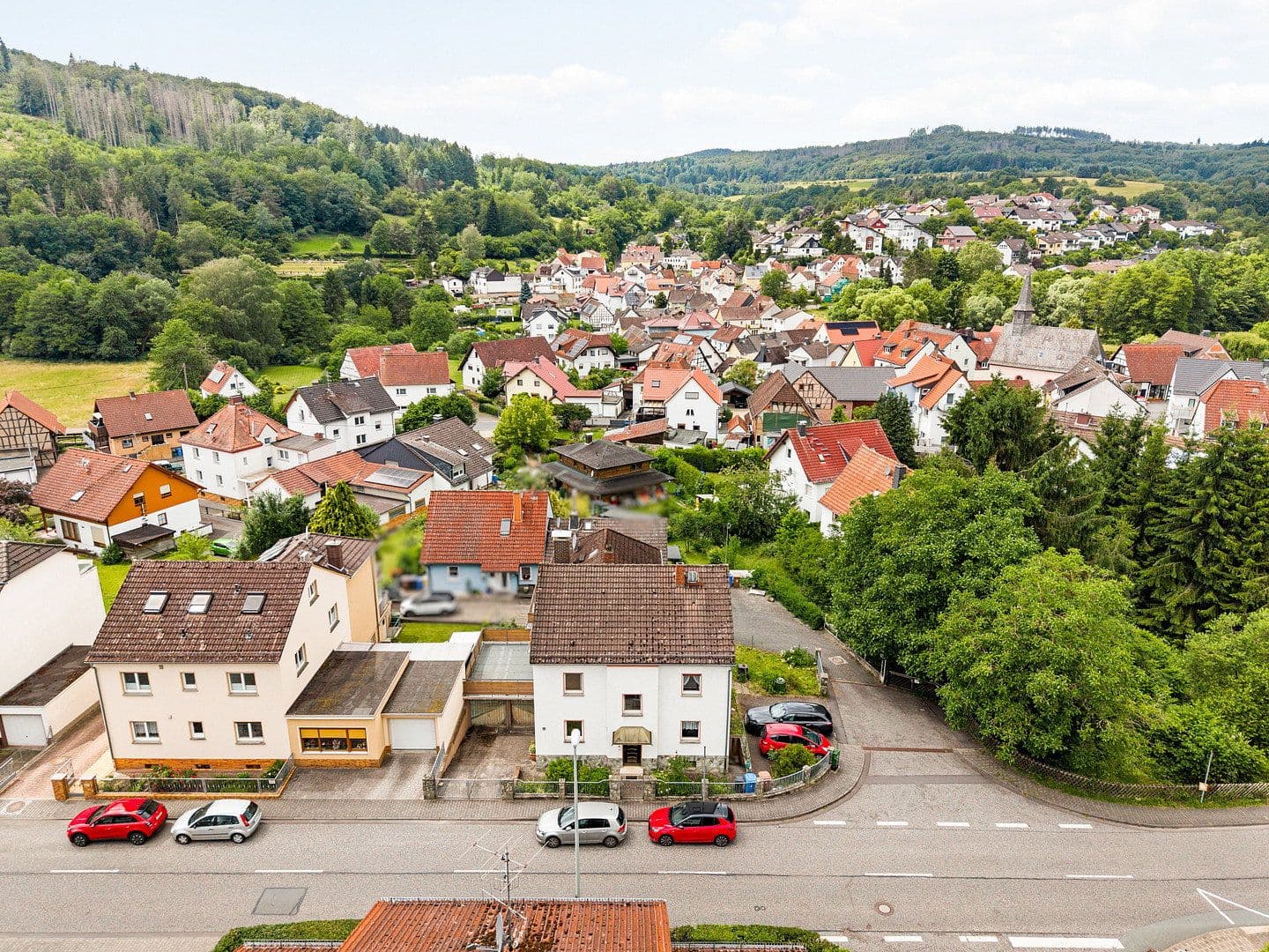 Prodej domu 213 m², pozemek 399 m², Königsteiner Straße 9, Eppstein, Hessen Prodej domu 213 m², pozemek 399 m², Königsteiner Straße 9, Eppstein, Hessen