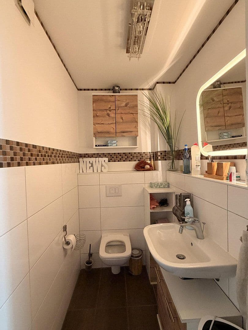 Prodej bytu 4+1 92 m², Ginsheim-Gustavsburg, Hessen Prodej bytu 4+1 92 m², Ginsheim-Gustavsburg, Hessen