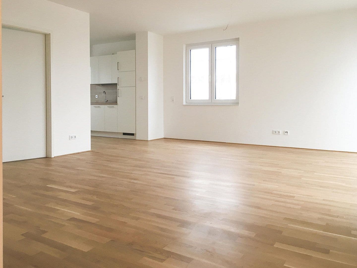 Pronájem bytu 2+1 69 m², Leberecht-Migge-Anlage 11, Frankfurt, Hessen Pronájem bytu 2+1 69 m², Leberecht-Migge-Anlage 11, Frankfurt, Hessen
