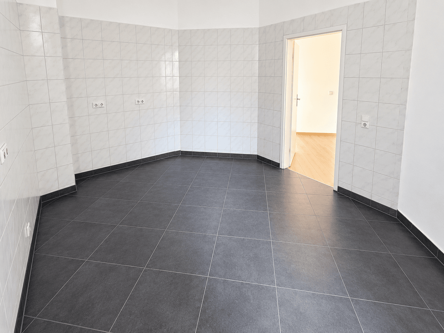 Pronájem bytu 3+1 83 m², Leipzig, Sasko Pronájem bytu 3+1 83 m², Leipzig, Sasko