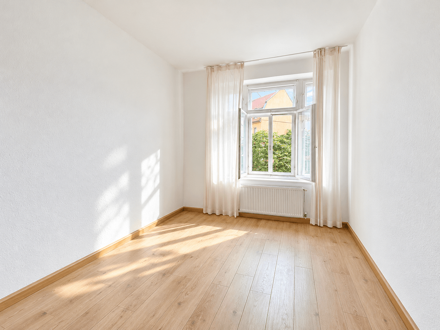 Pronájem bytu 3+1 83 m², Leipzig, Sasko Pronájem bytu 3+1 83 m², Leipzig, Sasko