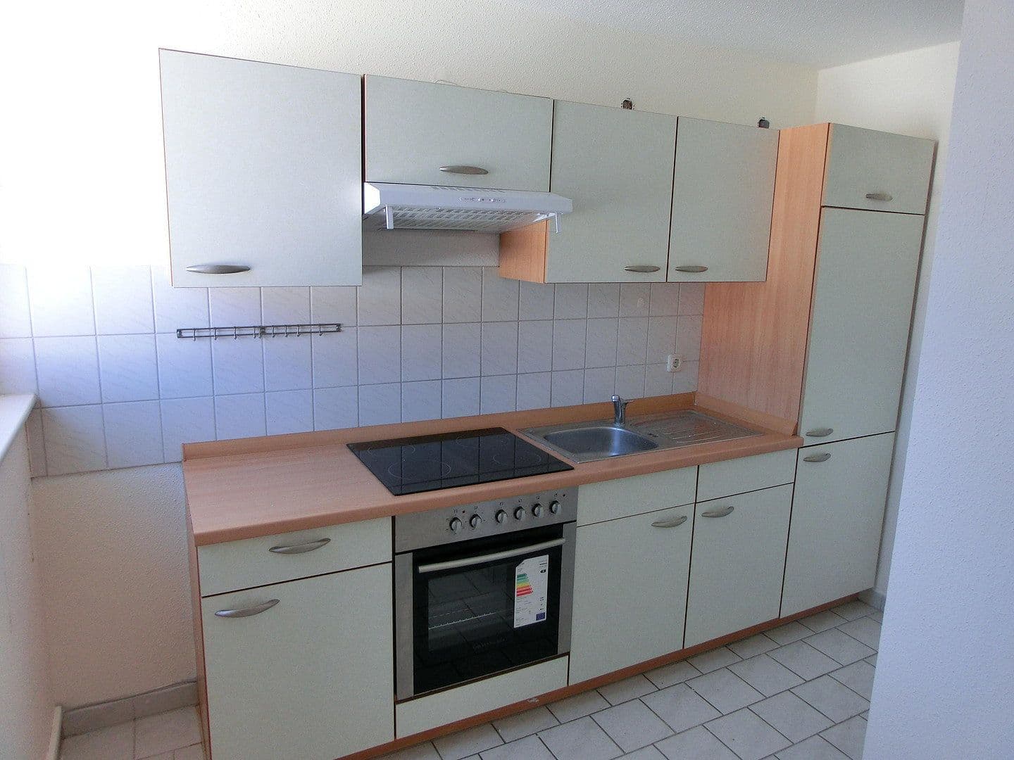 Pronájem bytu 2+1 48 m², Sadowastr. 2, Lübeck, Šlesvicko-Holštýnsko Pronájem bytu 2+1 48 m², Sadowastr. 2, Lübeck, Šlesvicko-Holštýnsko