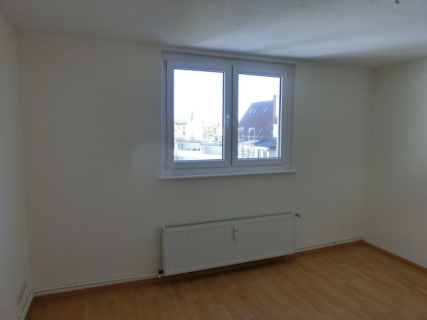 Pronájem bytu 2+1 48 m², Sadowastr. 2, Lübeck, Šlesvicko-Holštýnsko Pronájem bytu 2+1 48 m², Sadowastr. 2, Lübeck, Šlesvicko-Holštýnsko