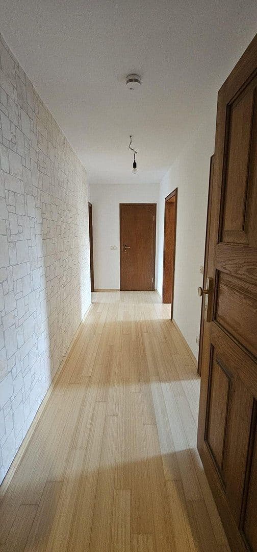 Pronájem bytu 3+1 64 m², Waldschlößchenstr. 20, Dresden, Sasko Pronájem bytu 3+1 64 m², Waldschlößchenstr. 20, Dresden, Sasko