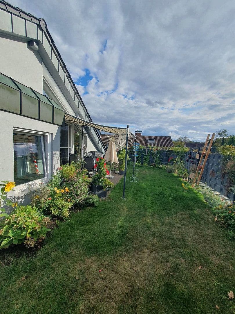 Pronájem bytu 3+kk 112 m², Schwegenheimer Str. 67, Römerberg, Porýní-Falc Pronájem bytu 3+kk 112 m², Schwegenheimer Str. 67, Römerberg, Porýní-Falc