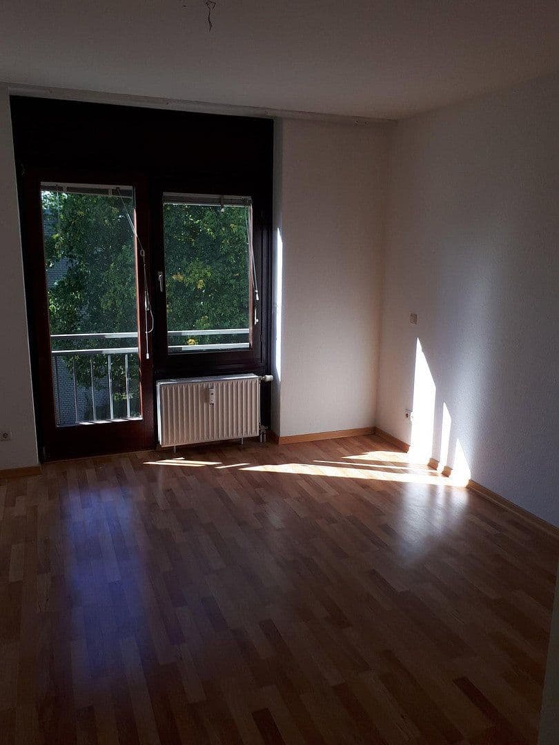 Pronájem bytu 2+1 58 m², Brahmsstr.18a, Lübeck, Šlesvicko-Holštýnsko Pronájem bytu 2+1 58 m², Brahmsstr.18a, Lübeck, Šlesvicko-Holštýnsko