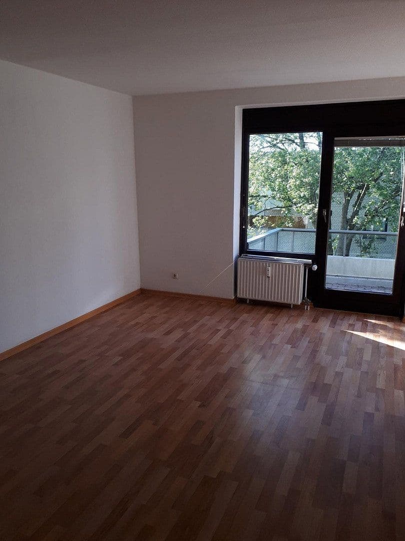 Pronájem bytu 2+1 58 m², Brahmsstr.18a, Lübeck, Šlesvicko-Holštýnsko Pronájem bytu 2+1 58 m², Brahmsstr.18a, Lübeck, Šlesvicko-Holštýnsko