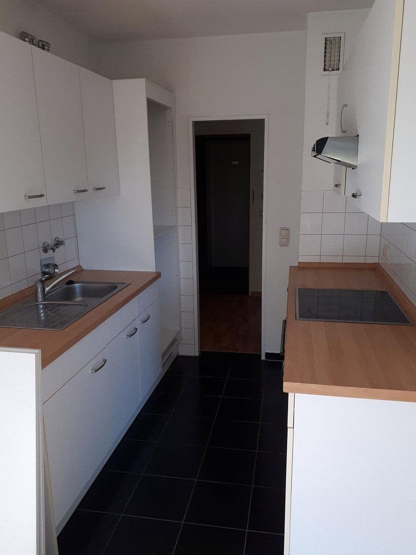 Pronájem bytu 2+1 58 m², Brahmsstr.18a, Lübeck, Šlesvicko-Holštýnsko Pronájem bytu 2+1 58 m², Brahmsstr.18a, Lübeck, Šlesvicko-Holštýnsko