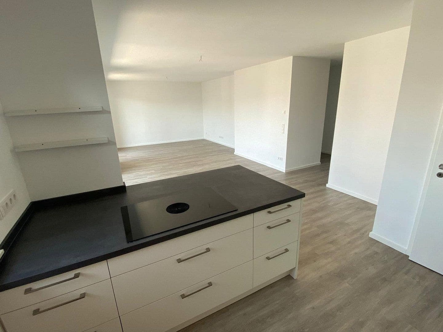 Prodej bytu 3+1 99 m², Aschaffenburg, Bavorsko Prodej bytu 3+1 99 m², Aschaffenburg, Bavorsko
