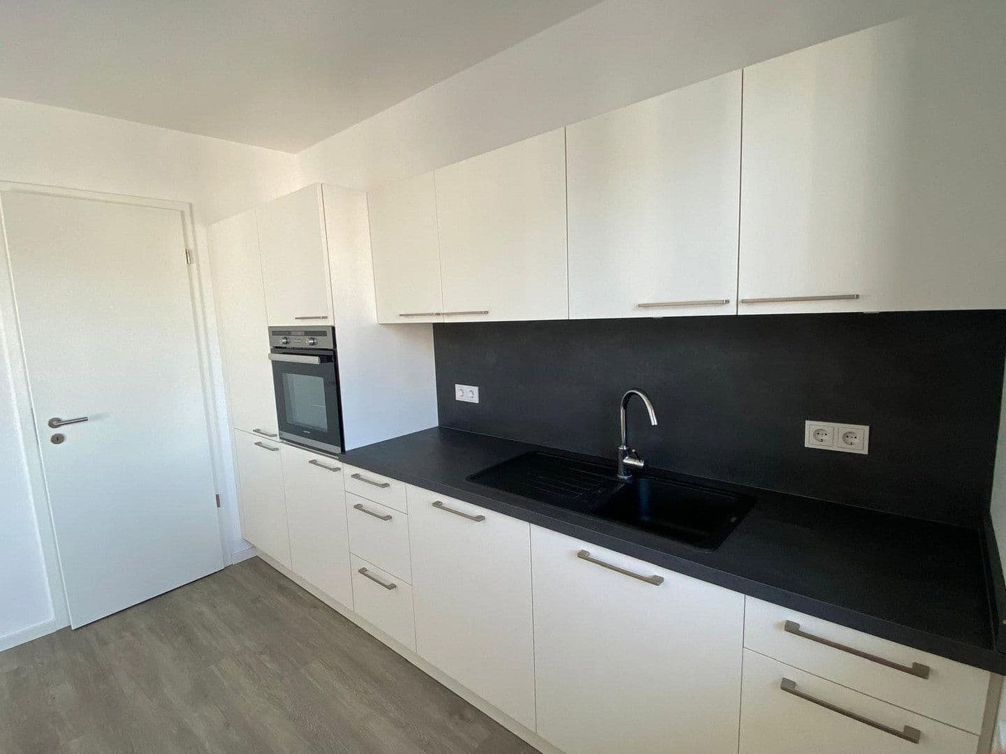 Prodej bytu 3+1 99 m², Aschaffenburg, Bavorsko Prodej bytu 3+1 99 m², Aschaffenburg, Bavorsko