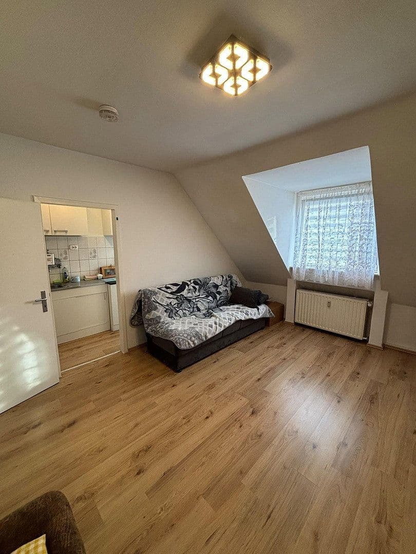 Pronájem bytu 2+1 42 m², Sommerdellenstr. 16, Bochum, Severní Porýní-Vestfálsko Pronájem bytu 2+1 42 m², Sommerdellenstr. 16, Bochum, Severní Porýní-Vestfálsko
