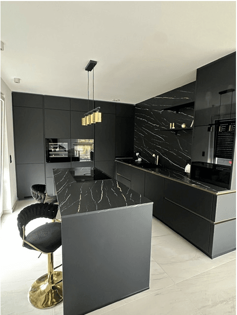 Prodej domu 150 m², pozemek 350 m², Rotmilanplatz 4, Radevormwald, Severní Porýní-Vestfálsko Prodej domu 150 m², pozemek 350 m², Rotmilanplatz 4, Radevormwald, Severní Porýní-Vestfálsko