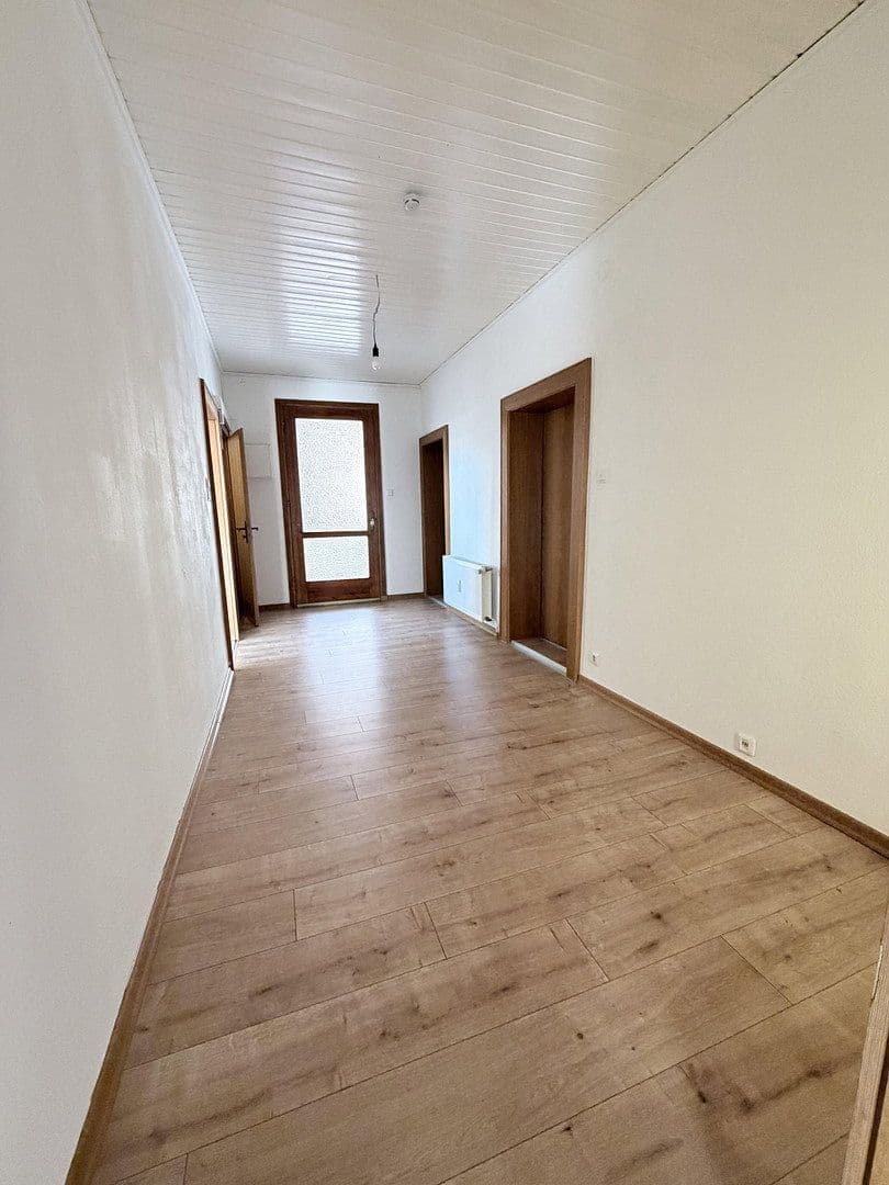 Pronájem bytu 4+1 102 m², Alfred-Delp-Straße 16, Hanau, Hessen Pronájem bytu 4+1 102 m², Alfred-Delp-Straße 16, Hanau, Hessen