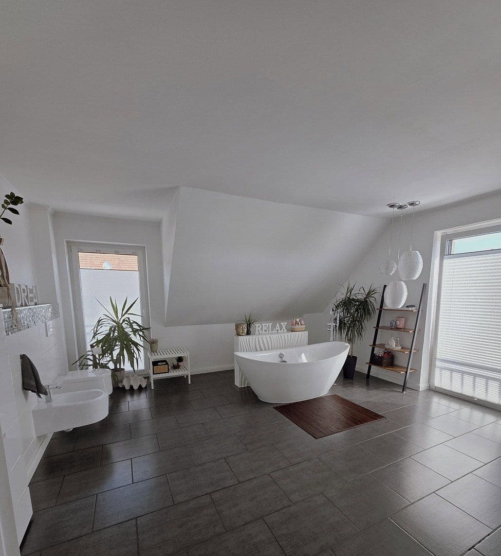 Prodej domu 177 m², pozemek 438 m², Haller Straße 15, Werther (Westf.), Severní Porýní-Vestfálsko Prodej domu 177 m², pozemek 438 m², Haller Straße 15, Werther (Westf.), Severní Porýní-Vestfálsko