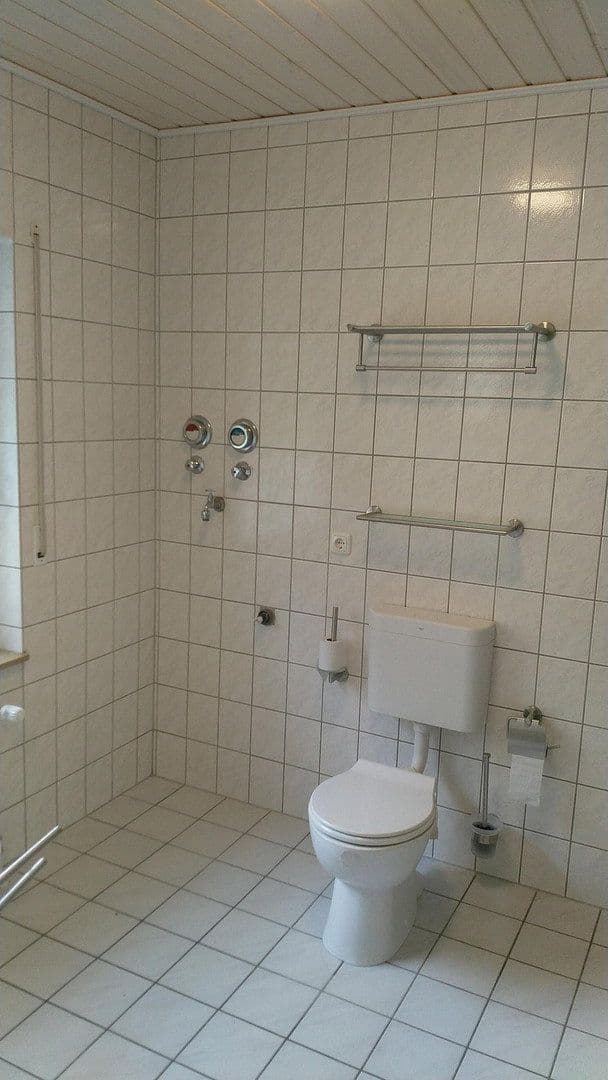 Prodej domu 392 m², pozemek 2.054 m², Waldeck, Hessen Prodej domu 392 m², pozemek 2.054 m², Waldeck, Hessen
