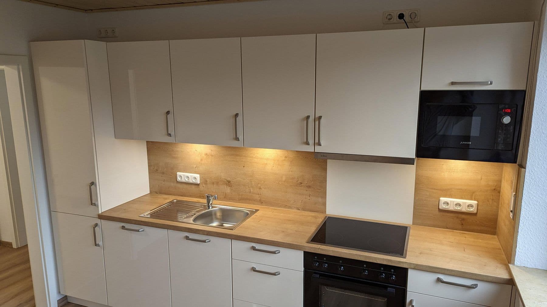 Prodej domu 392 m², pozemek 2.054 m², Waldeck, Hessen Prodej domu 392 m², pozemek 2.054 m², Waldeck, Hessen