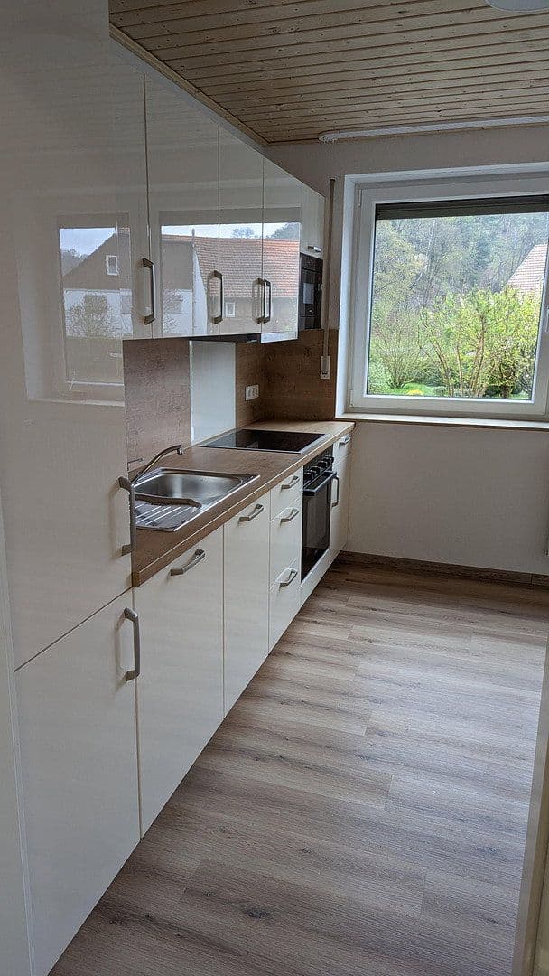 Prodej domu 392 m², pozemek 2.054 m², Waldeck, Hessen Prodej domu 392 m², pozemek 2.054 m², Waldeck, Hessen