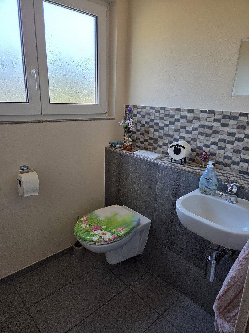 Prodej domu 260 m², pozemek 2.052 m², Niedereschach, Bádensko-Württembersko Prodej domu 260 m², pozemek 2.052 m², Niedereschach, Bádensko-Württembersko