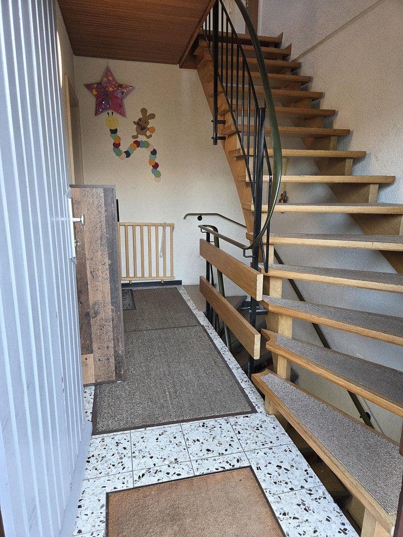 Prodej domu 260 m², pozemek 2.052 m², Niedereschach, Bádensko-Württembersko Prodej domu 260 m², pozemek 2.052 m², Niedereschach, Bádensko-Württembersko