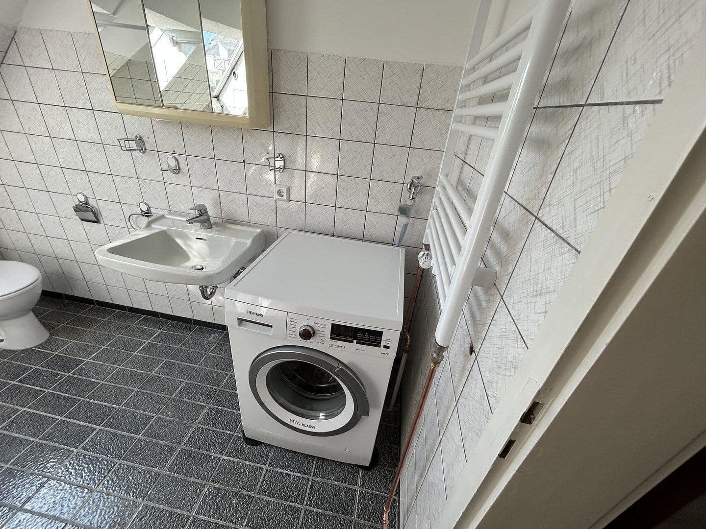 Prodej domu 260 m², pozemek 2.052 m², Niedereschach, Bádensko-Württembersko Prodej domu 260 m², pozemek 2.052 m², Niedereschach, Bádensko-Württembersko