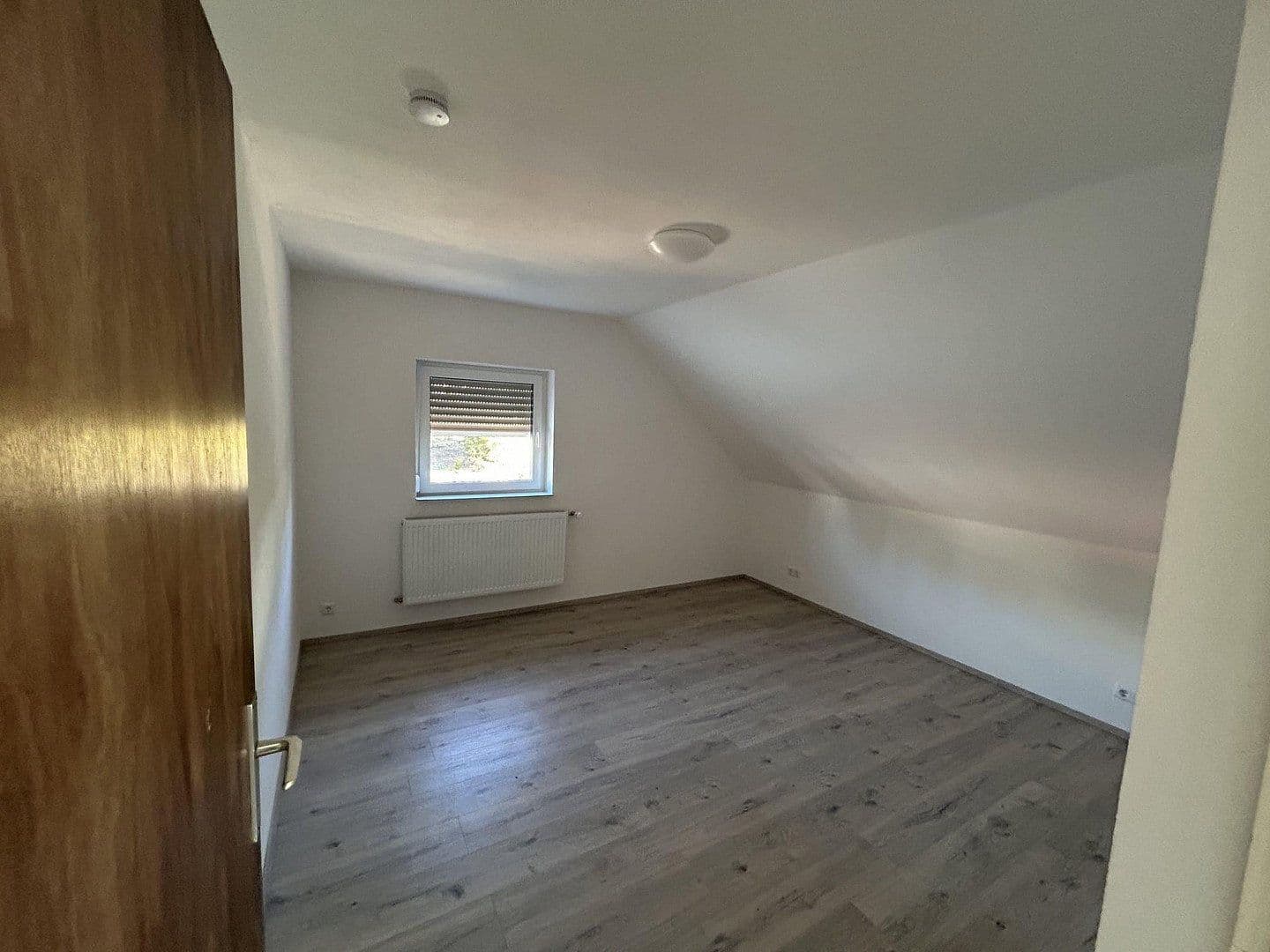 Prodej domu 260 m², pozemek 2.052 m², Niedereschach, Bádensko-Württembersko Prodej domu 260 m², pozemek 2.052 m², Niedereschach, Bádensko-Württembersko