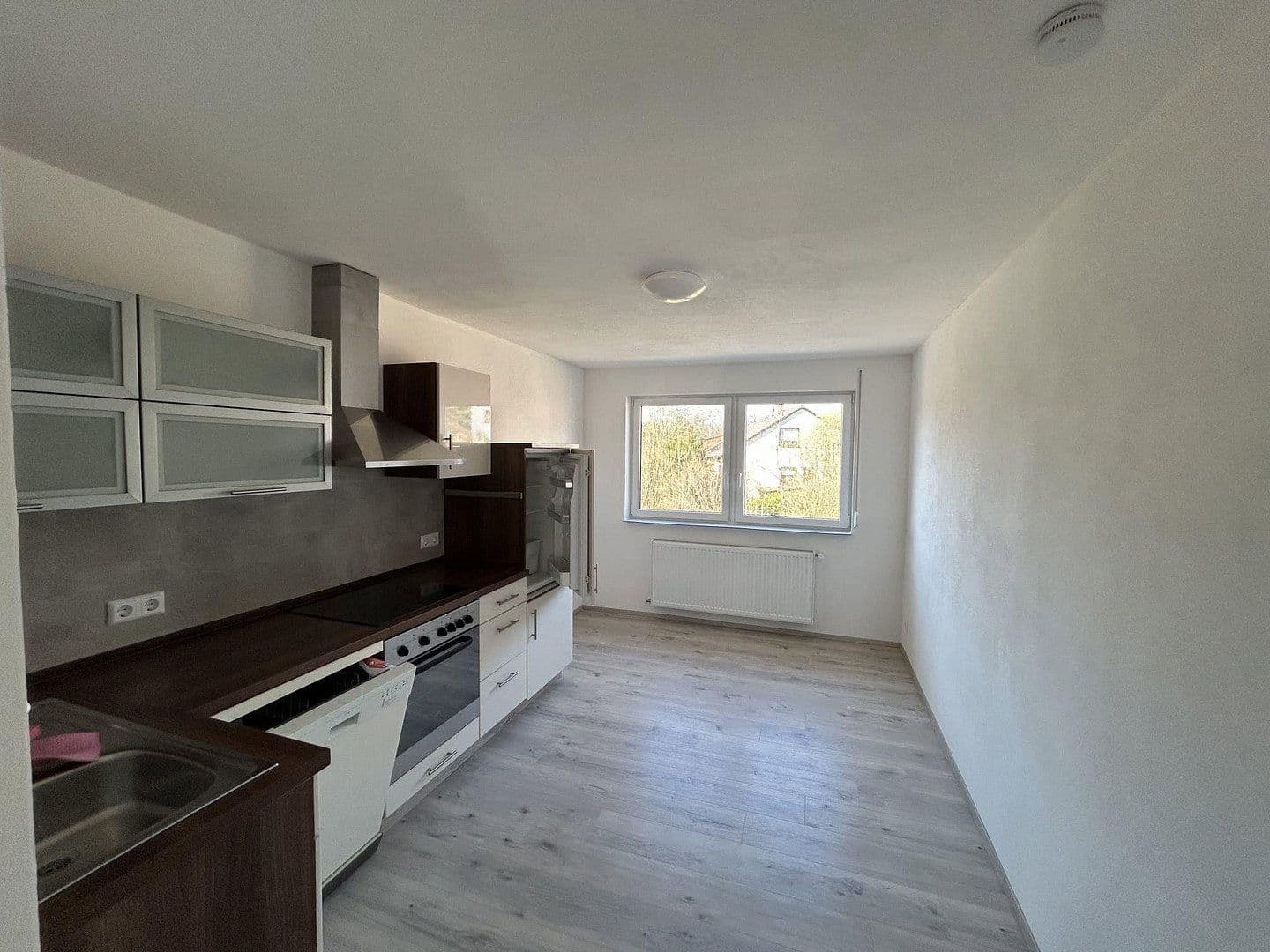 Prodej domu 260 m², pozemek 2.052 m², Niedereschach, Bádensko-Württembersko Prodej domu 260 m², pozemek 2.052 m², Niedereschach, Bádensko-Württembersko