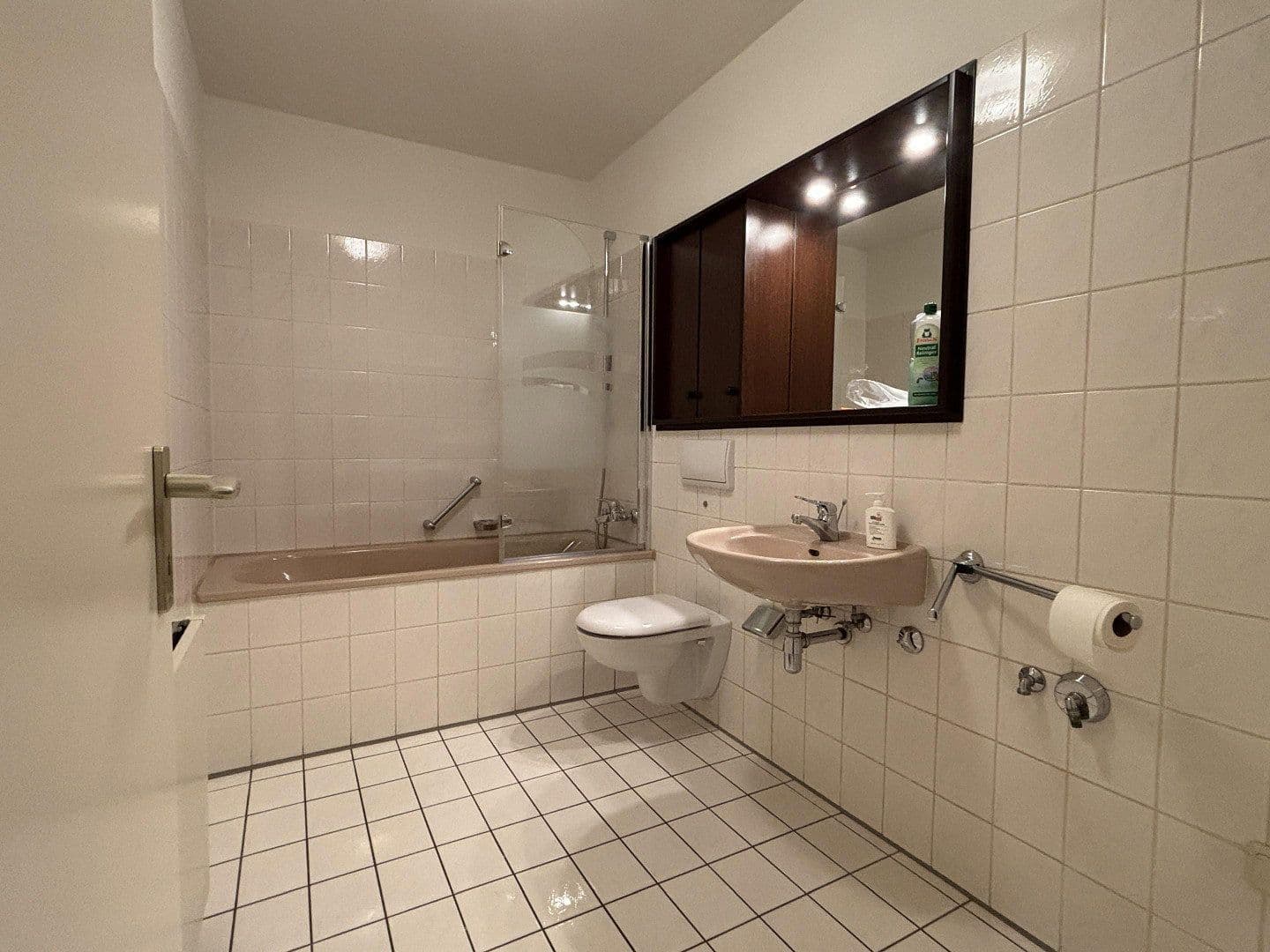 Pronájem bytu 2+1 61 m², Köln, Severní Porýní-Vestfálsko Pronájem bytu 2+1 61 m², Köln, Severní Porýní-Vestfálsko