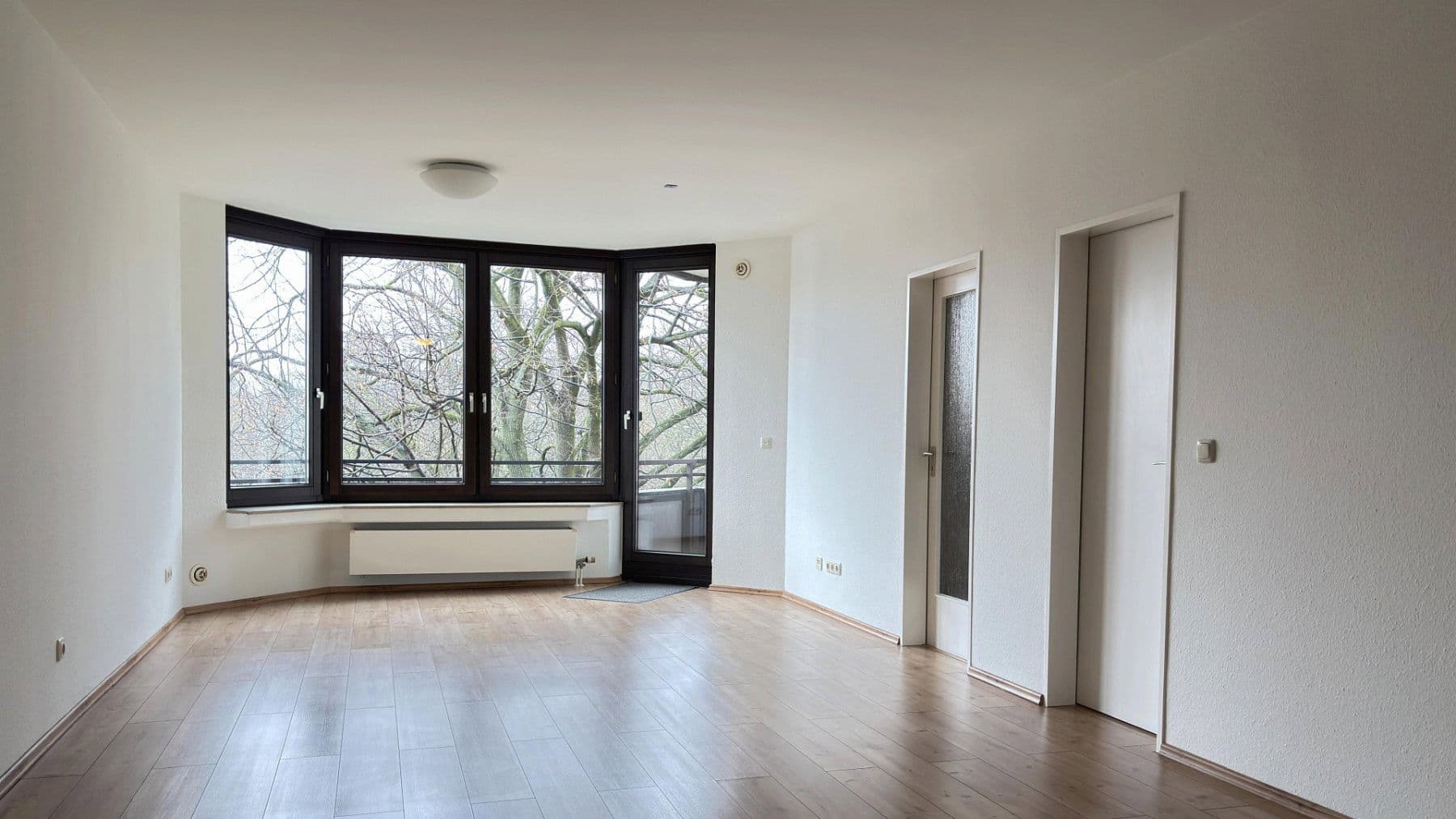 Pronájem bytu 2+1 61 m², Köln, Severní Porýní-Vestfálsko Pronájem bytu 2+1 61 m², Köln, Severní Porýní-Vestfálsko