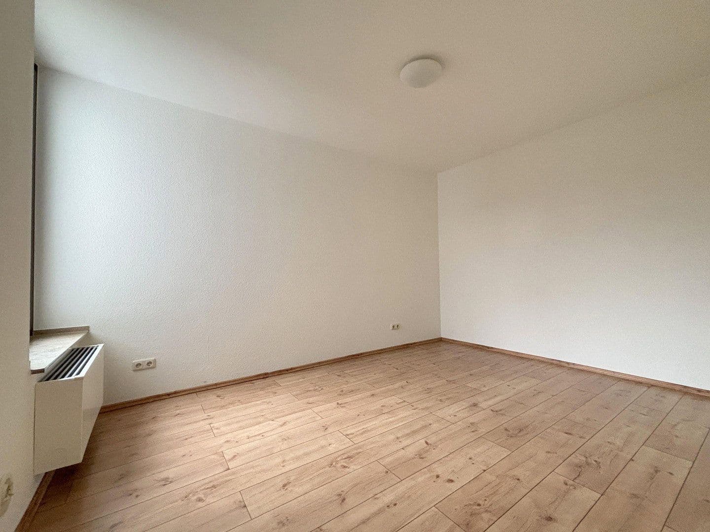 Pronájem bytu 2+1 61 m², Köln, Severní Porýní-Vestfálsko Pronájem bytu 2+1 61 m², Köln, Severní Porýní-Vestfálsko