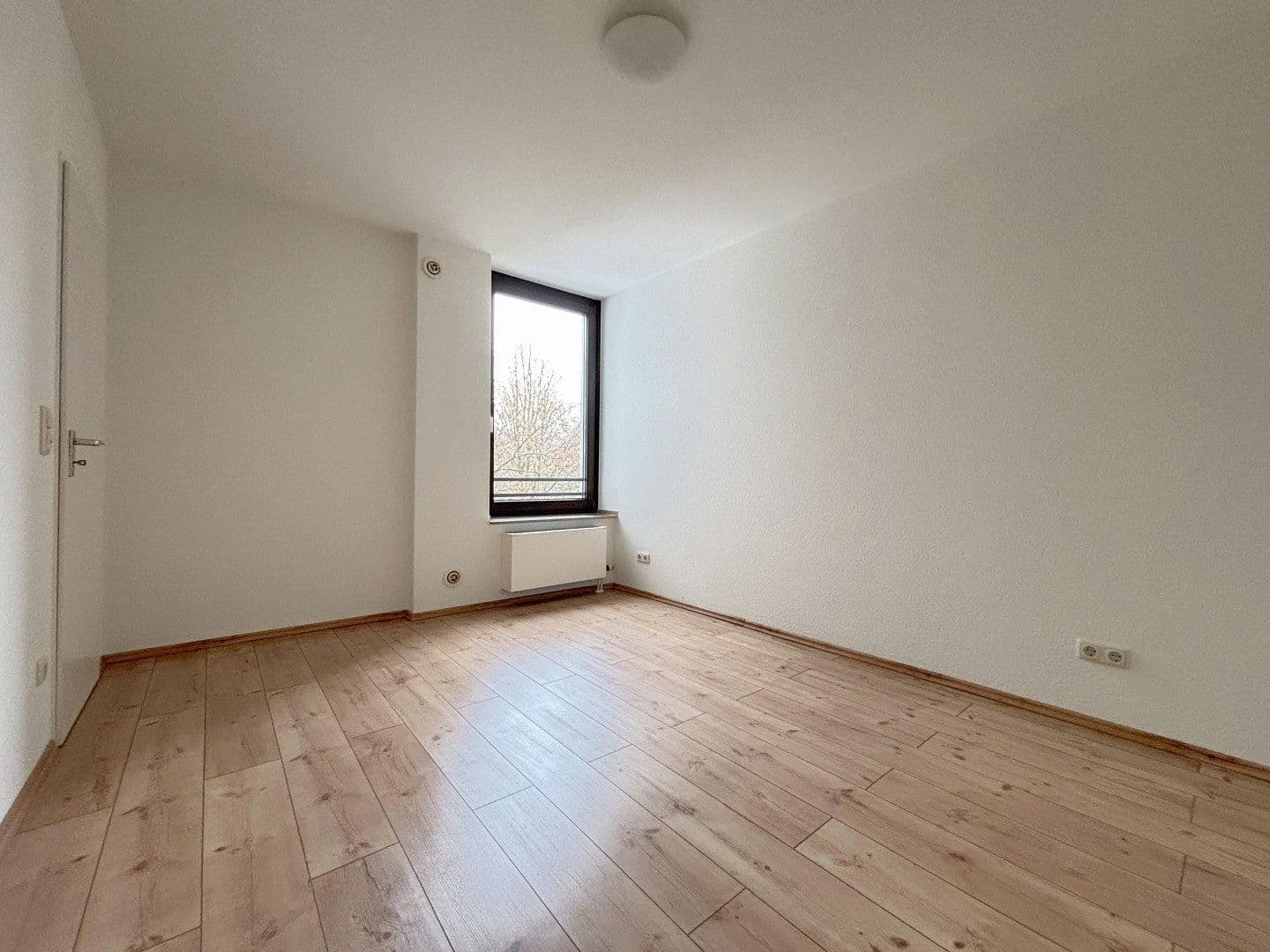 Pronájem bytu 2+1 61 m², Köln, Severní Porýní-Vestfálsko Pronájem bytu 2+1 61 m², Köln, Severní Porýní-Vestfálsko