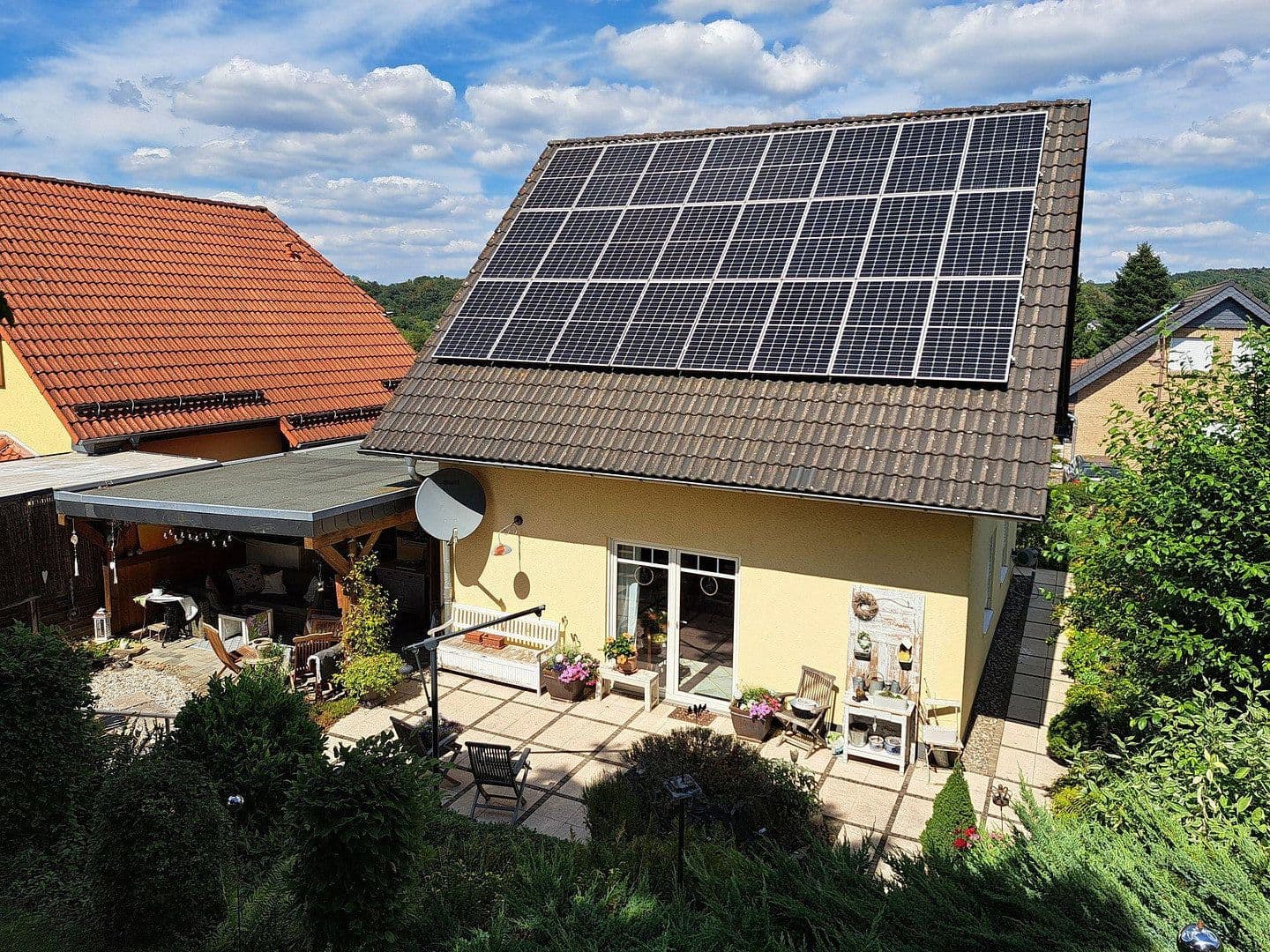 Prodej domu 89 m², pozemek 518 m², Ruppichteroth, Severní Porýní-Vestfálsko Prodej domu 89 m², pozemek 518 m², Ruppichteroth, Severní Porýní-Vestfálsko