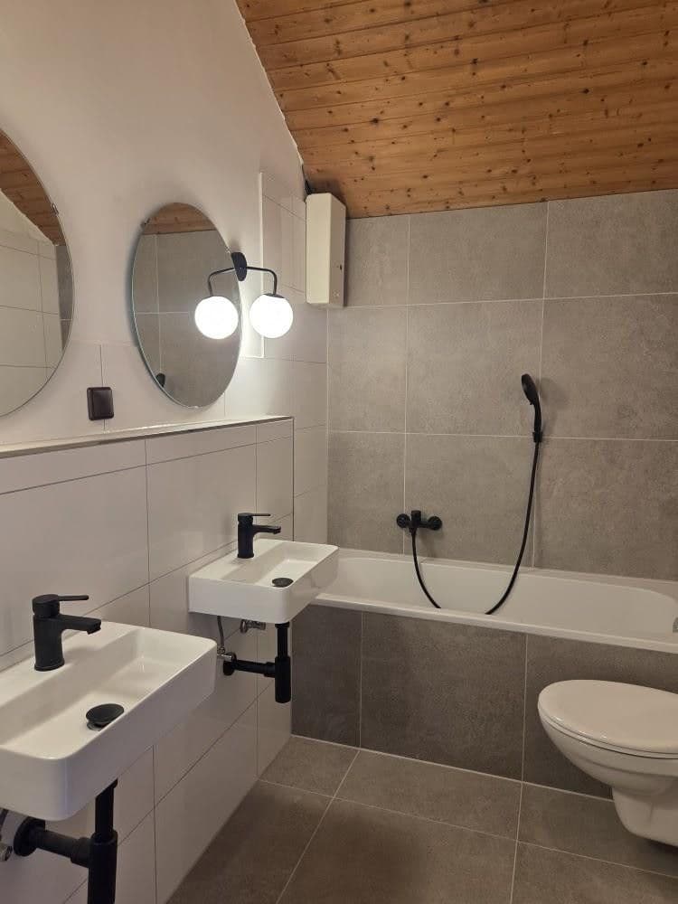 Prodej domu 103 m², pozemek 174 m², Bonn, Severní Porýní-Vestfálsko Prodej domu 103 m², pozemek 174 m², Bonn, Severní Porýní-Vestfálsko