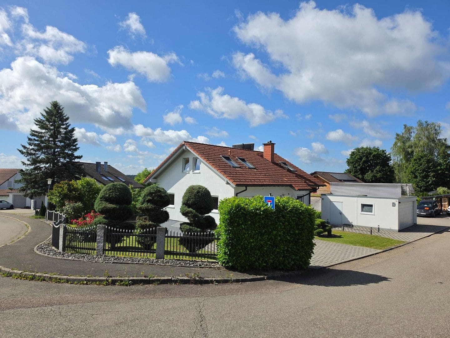 Prodej domu 197 m², pozemek 732 m², Loßburg, Bádensko-Württembersko Prodej domu 197 m², pozemek 732 m², Loßburg, Bádensko-Württembersko