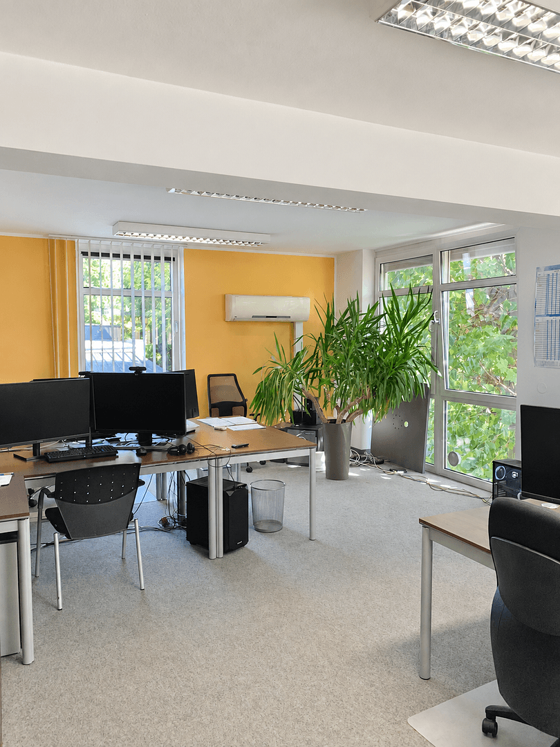 Pronájem kanceláře 100 m², Mehringer Str. 12, Burghausen, Bavorsko Pronájem kanceláře 100 m², Mehringer Str. 12, Burghausen, Bavorsko